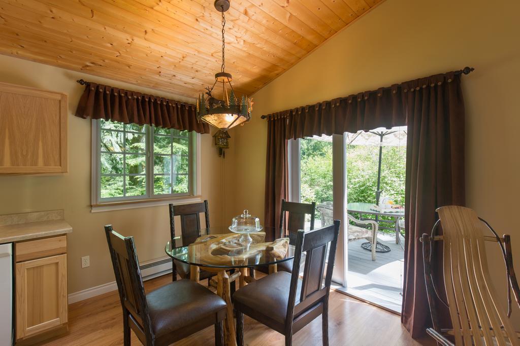 A Hidden Haven Cottages Порт Анджелес Екстериор снимка